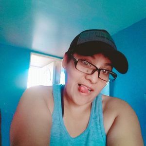 Meet your Posher, Cinthya